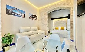 Philippe'S Home Triana